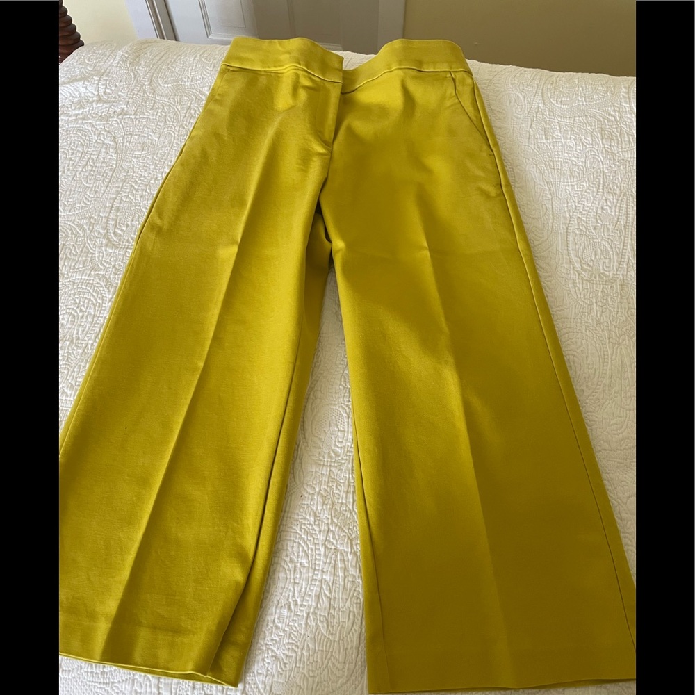 Loft wide legged pants. 6 P